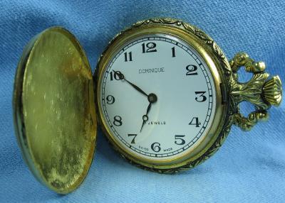 old Swiss Made 17 jewel Pocket Watch - Hunt Scene DOG & DUCK Vintage Jewelry