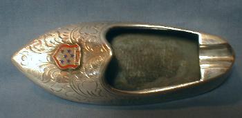 Decorative Pierced Rim Footed Serving Bowl - Wm Rogers Silverplate