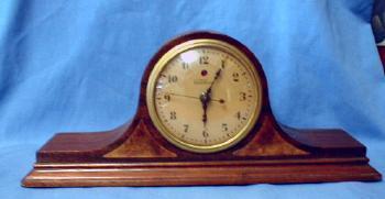Telechron Electric Mantle Clock - Old Vintage 1940's - time piece misc
