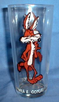 old vintage WILE E. COYOTE Cartoon character Tumbler - Pepsi 1973 Advertising Promotion glass