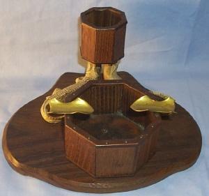 Unique ALLIGATOR Wooden Matchholder and Ashtray - Misc.