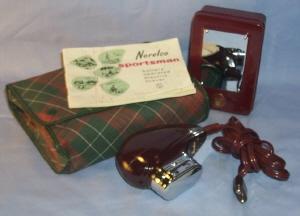 NORELCO SPORTSMAN Battery Opereated Electric Shaver in Original Pouch - Misc.