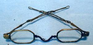 Victorian Enameled Papier Mache Eyeglass case with Spectales - misc
