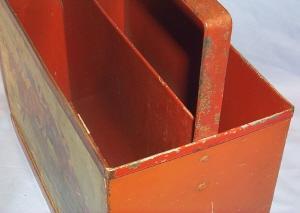 Metal HORSEMEN Magazine Rack - Metalware