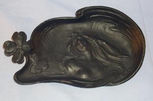 Bradley & Hubbard Cast Iron WOMAN / 4 LEAF CLOVER Pin Dish - Metalware
