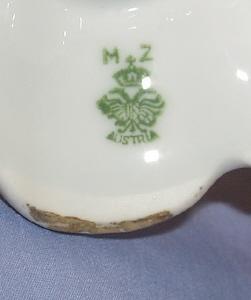 Old Eight Piece VICTORIAN Porcelain Dresser Set
