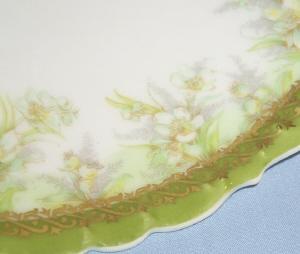 LIMOGES Petite Flower Design on Green Porcelain Plate