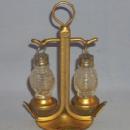 Gold Finished NEW YORK AQUARIUM Souvenir Anchor and Lanterns Glass Salt and Pepper Set