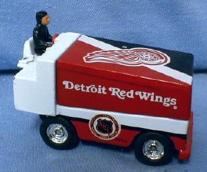 Zamboni DETROIT RED WINGS Ice Rink Machine - Die Cast ICE MAKER Toy