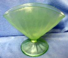 Vaseline Stretch Glass Fan Vase