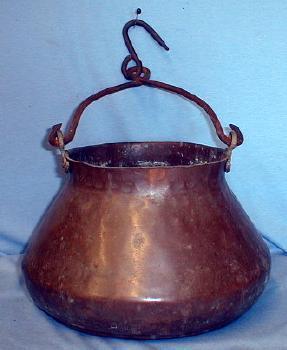 Hand Wrought Copper Cooking Kettle w/Fancy Bail - Antique metalware