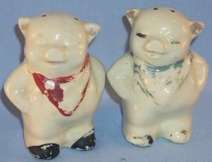 Shawnee SMILEY Pottery Salt & Pepper Shaker Set