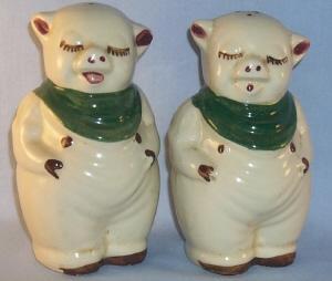 Two Shawnee SMILEY Pottery Shakers