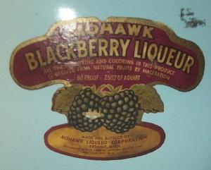 MOHAWK BLACKBERRY LIQUEUR Advertising Pottery Decanter