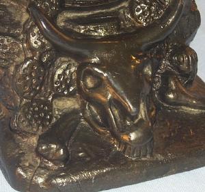 DODGE Bronzed WAGON WHEEL / LONGHORN SKULL Grey Metal Bookends - Metalware