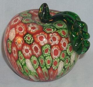 Art Glass APPLE Paperweight