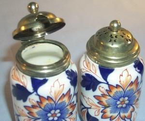 Pretty Gaudy Welsh Porcelain Condiment Set