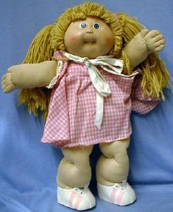 vintage Original Cabbage Patch Kid Doll w/Certificate -