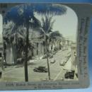 Photography Bishop Street in Honolulu and Hawiian Pineapple
