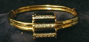 Black Onyx & Diamond Bangle Bracelet 18KT Vintage Jewelry