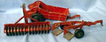 Hubley Die Cast Farm Impliment Toy Group - toys