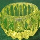Vaseline Zipper Bow Open Salt - Glass