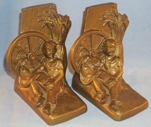 HUCKLEBERRY FINN Bronze Finished Grey Metal Bookends - Metalware