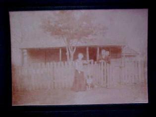 Photo Vintage Family with Dog - Paper