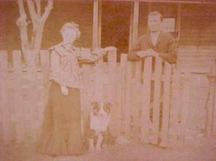 Photo Vintage Family with Dog - Paper