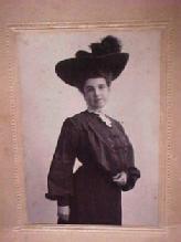 Photo Victorian Lady in Bustel and Hat - Paper