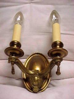 Vintage Sconce Light Fixture - Fine Arts and Lamps