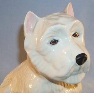 Very Nice BLACK AND WHITE SCOTCH Advertising Porcelain Black Scottish Terrier and White Highland Terrier Dog Figurines