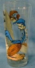 old vintage ROAD RUNNER WILE E. COYOTE Glass Tumbler - 1976 Pepsi Advertising Collector Series