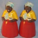 BLACK MAID SERVING COFFEE Plastic Salt and Pepper Shakers - Ethnographic