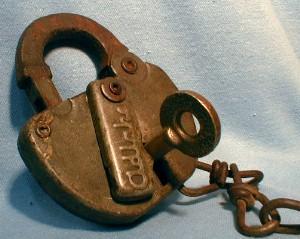C&O RR Padlock & Key - Railroad Lock with Brass Key - PAT 204048 - metalware tool