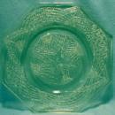 Vaseline green Glass Octagon Plate - Canary ROMANESQUE - L.E. Smith