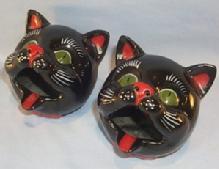 Pair of CAT HEAD Ceramic Ashtrays - Pottery