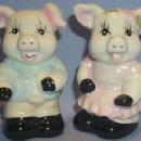 SMILING PIGS Porcelain Salt and Pepper Shakers
