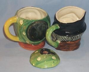 Unmarked OLD MAN AND WOMAN Porcelain Creamer and Sugar Set