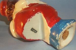 SITTING DUTCH COUPLE Porcelain Salt and Pepper Shakers