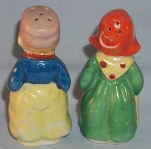 DUTCH COUPLE Porcelain Salt and Pepper Shakers