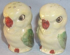 Lustreware Red Beaked Bird Porcelain Salt & Pepper Shakers