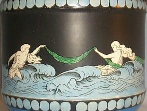 English MAJOLICA Sea Scene Covered Biscuit Jar - Porcelain