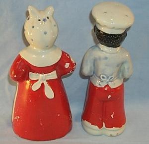 Ceramic BLACK CHEF AND MAMMY Salt and Pepper Shakers - Ethnographic