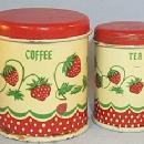 WOLVERINE Tin Toy Nine Piece Strawberry Decorated Child's Tea Set