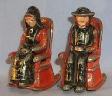 Cast Iron AMISH COUPLE ON ROCKING CHAIRS Salt and Pepper Sets - Metalware