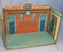 MARX Tin Litho HOME TOWN POLICE STATION Toys