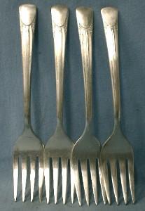 vintage BOUQUET or EMBASSY Pattern 1939 Silver Plate