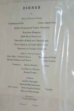 Union-Castle Line R.M.S. PRETORIA CASTLE Windsor Castle Decorated 1960 First Class Dinner Menu - Paper