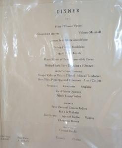 Union-Castle Line R.M.S. PRETORIA CASTLE Waxwing Decorated 1960 First Class Dinner Menu - Paper